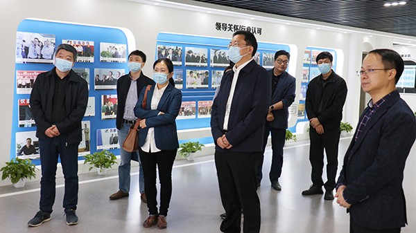 浙江省農業科學院黨委委員、副院長楊華一行赴猫咪官网APP考察調研