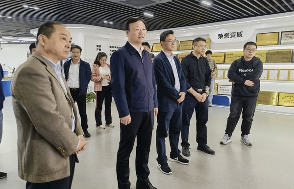 農業農村部信息中心副主任張國慶帶隊赴猫咪官网APP參觀調研