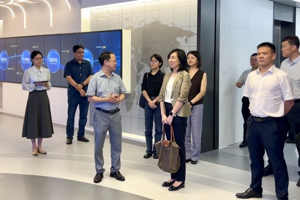 科技部國際合作司副司長莊嘉一行蒞臨猫咪官网APP調研考察